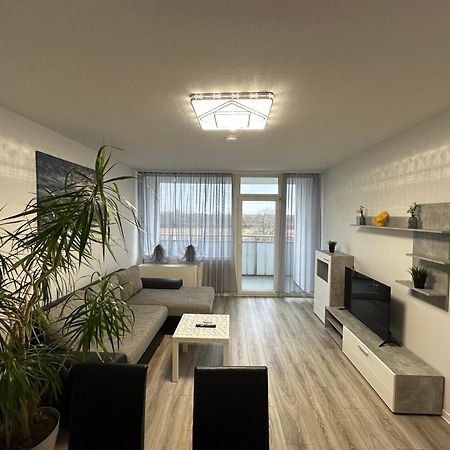 Olis Appartement In Neuss Esterno foto